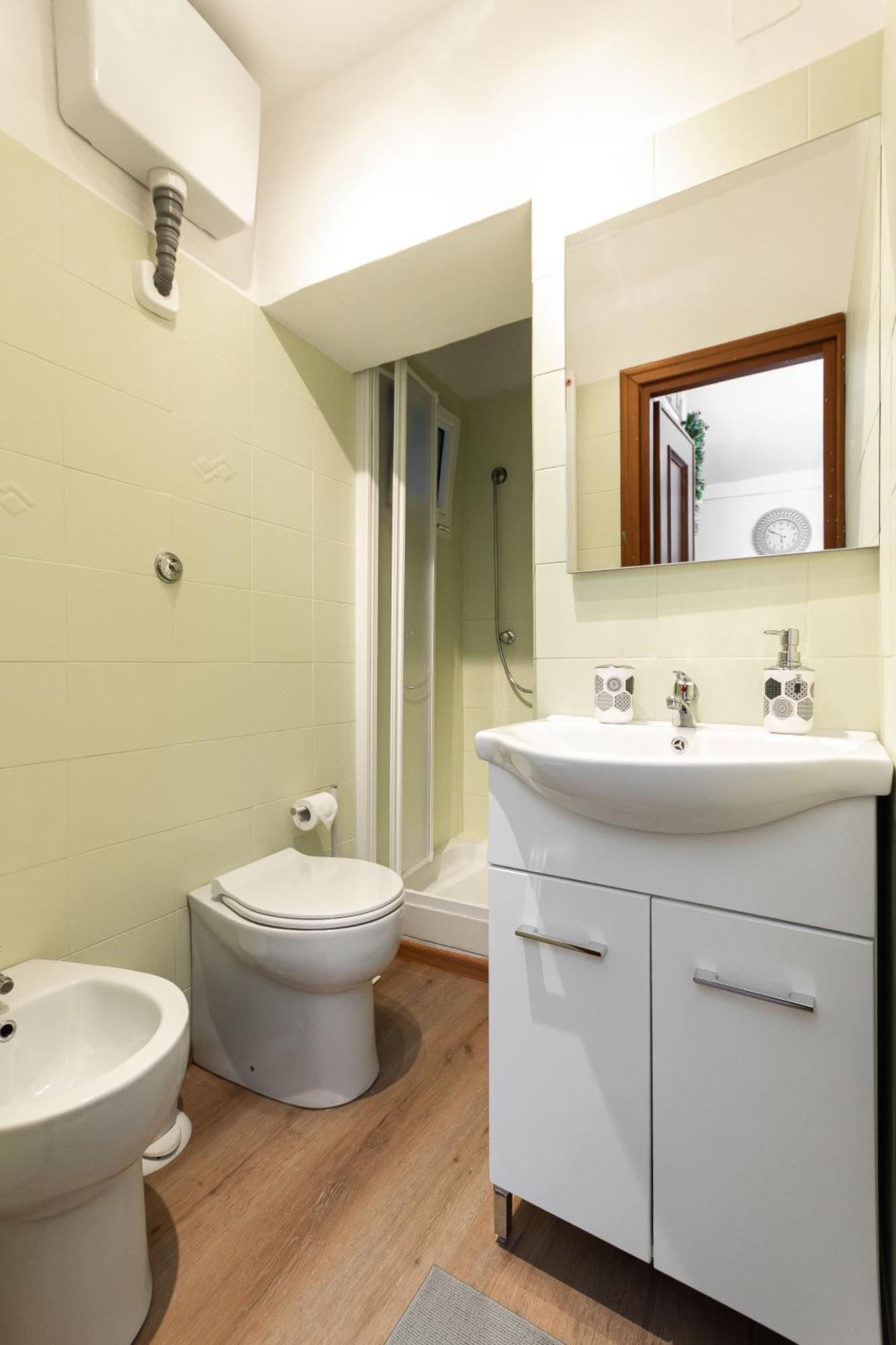15 Min Centro E Stazione Ferroviaria Apartment เจนัว ภายนอก รูปภาพ