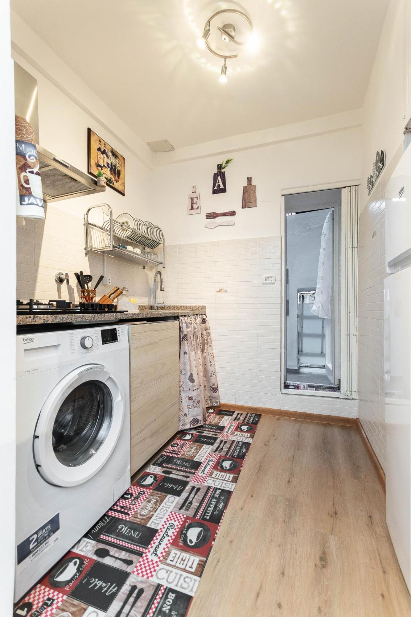 15 Min Centro E Stazione Ferroviaria Apartment เจนัว ภายนอก รูปภาพ